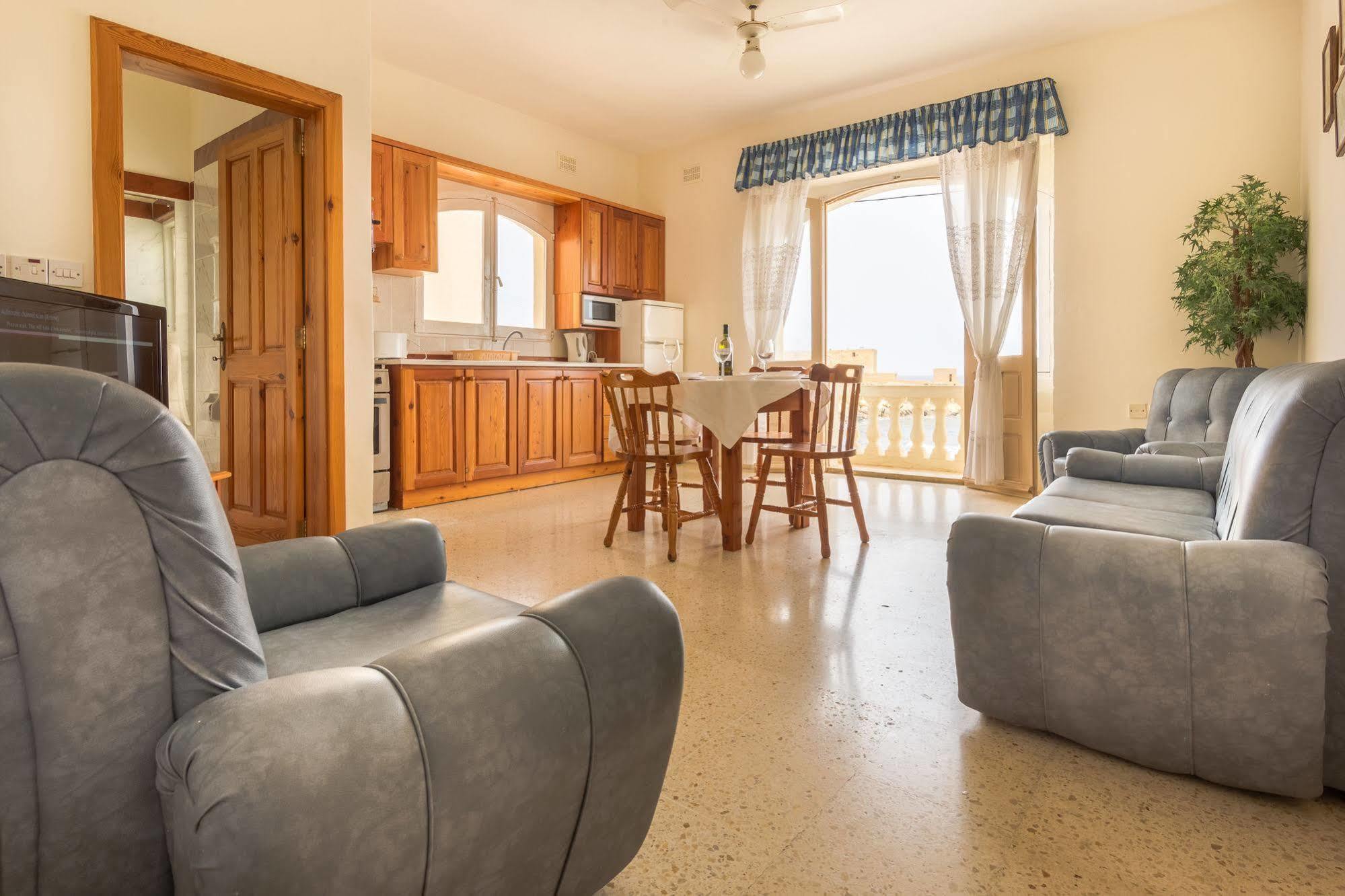 Horizon Apartments Gozo Marsalforn Exterior photo